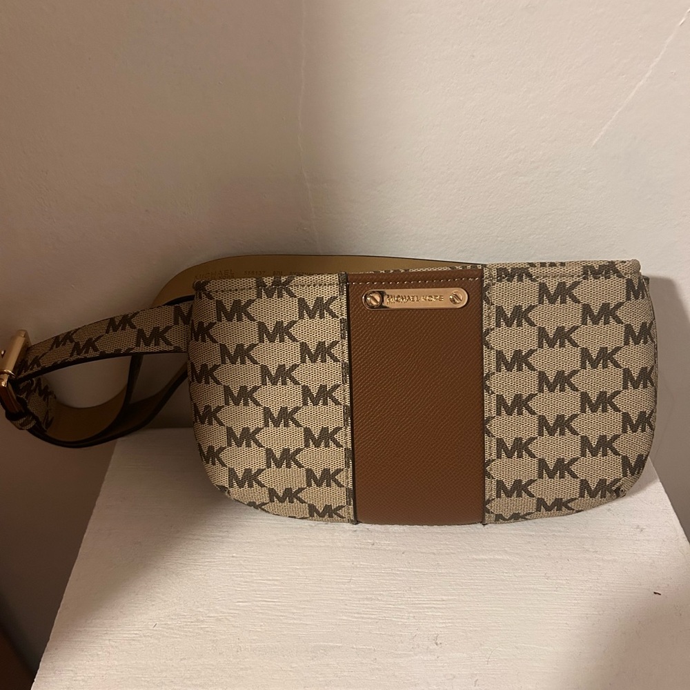 Michael Kors Signature Logo Belt Bag in Brown and Tan